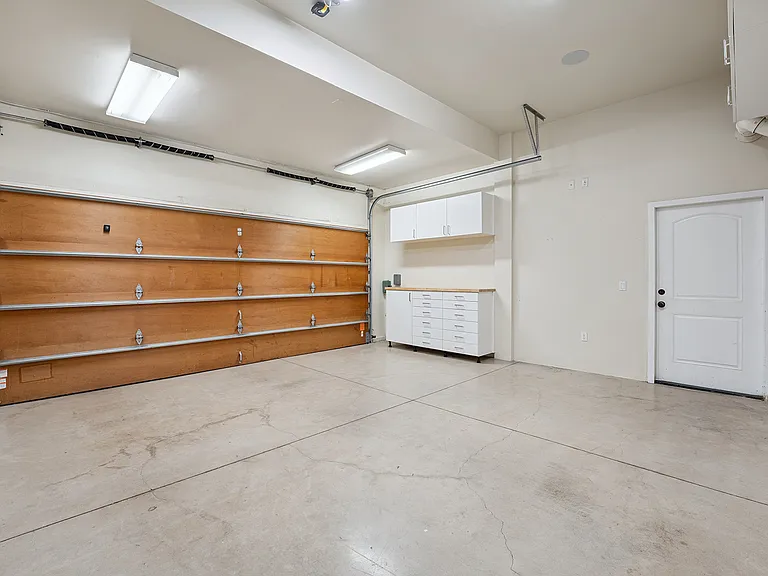 22030 Providencia St — Photo 21