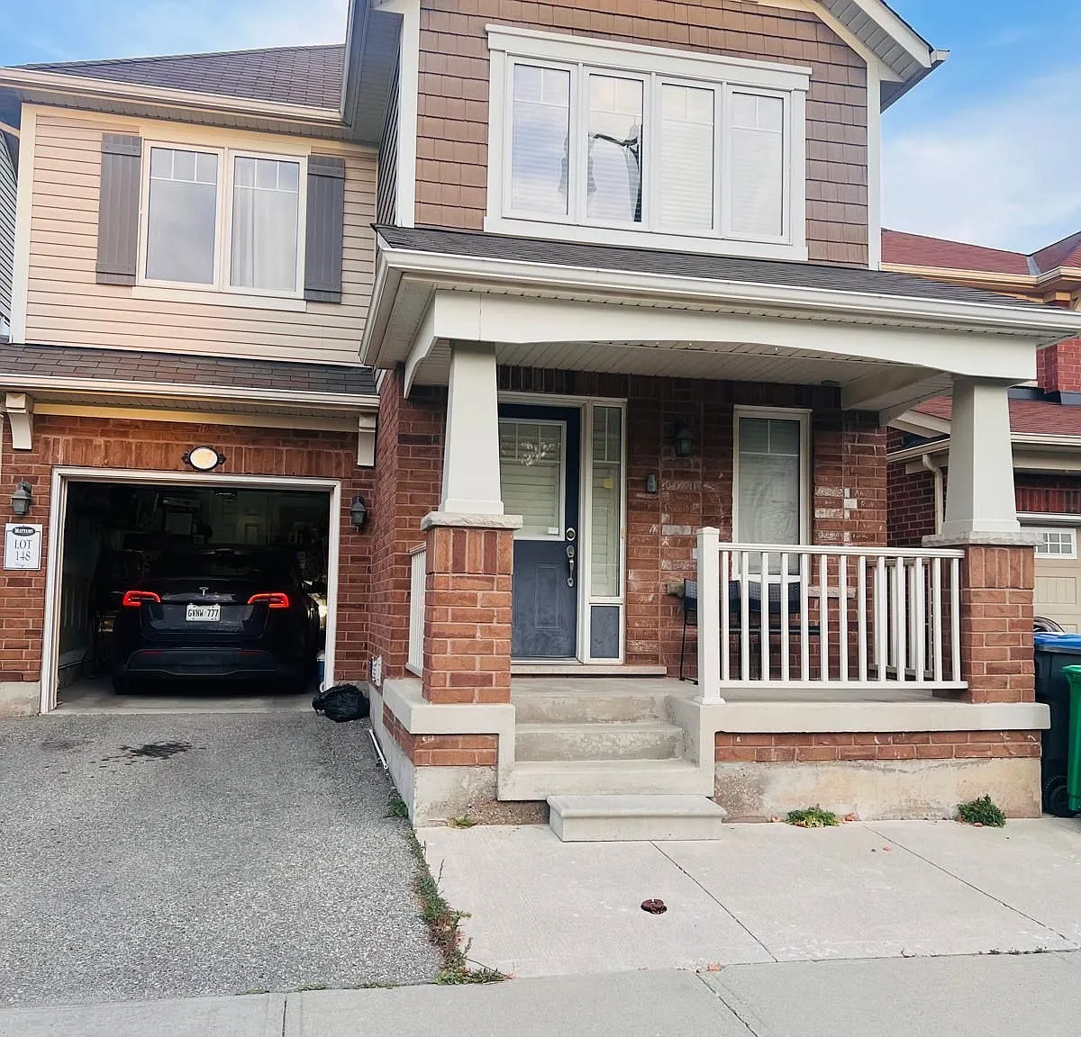 4 bed, $2,600 — Photo 1