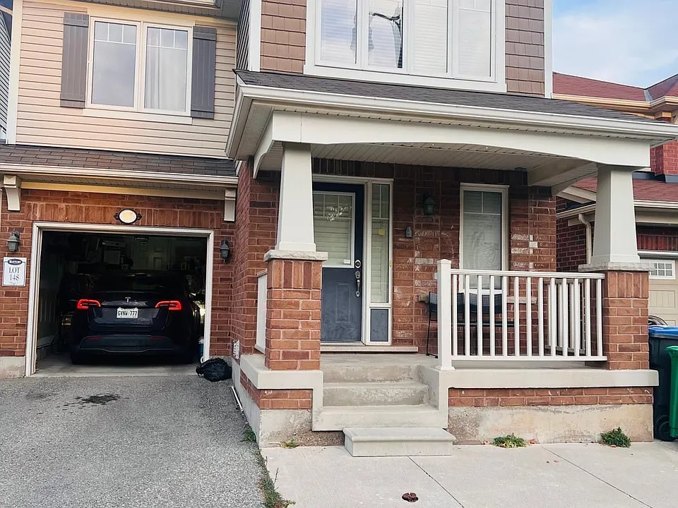 17 Agricola Rd #UPPER MAIN