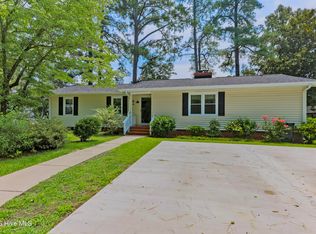 614 Forest Lane, Wallace, NC 28466