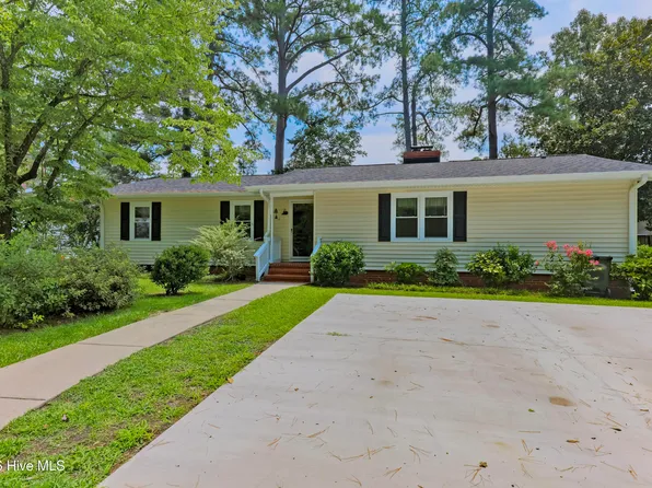 614 Forest Lane, Wallace, NC 28466