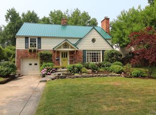 350 N Forest Rd, Williamsville, NY 14221