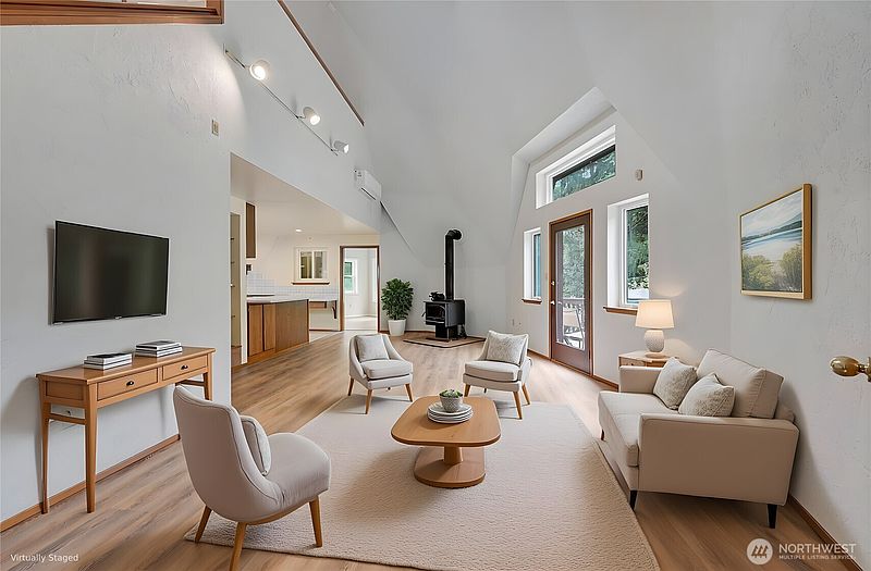 5th image of 16412 38th Avenue E