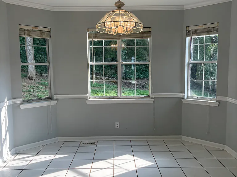 722 Creek Dr — Photo 26