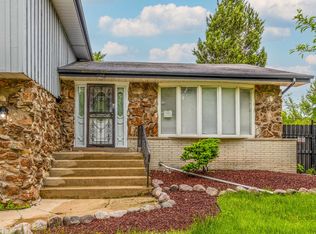 17108 Evans Dr, South Holland, IL 60473