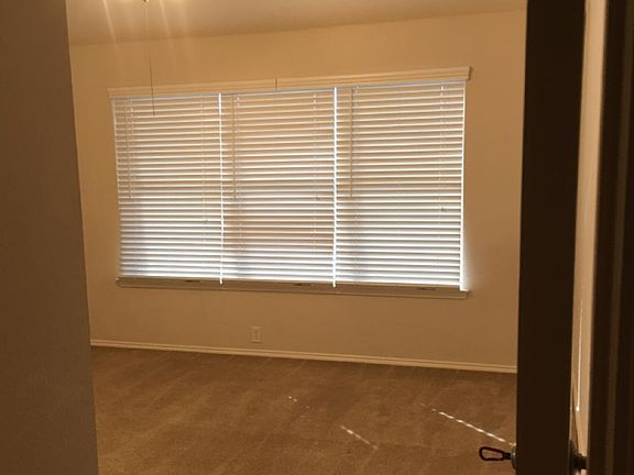 2nd image of 2120 Sleepy Hollow Trl