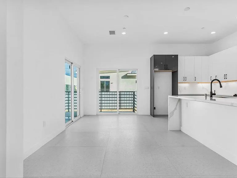 67670 Buckboard Ln — Photo 7