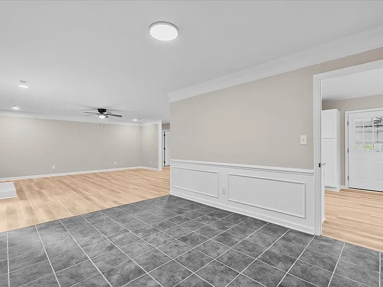 3011 Colony Dr — Photo 17