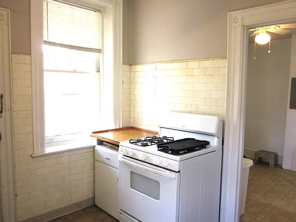Kitchen Y_ utility room