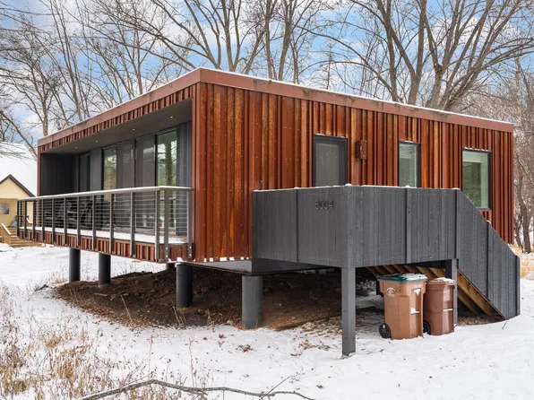 8004 50th St N, Lake Elmo, MN 55042
