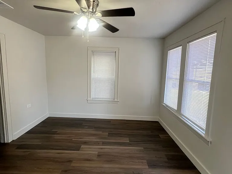 2820 Flint Ave — Photo 3