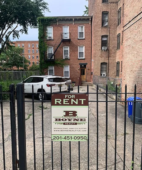 118 Bright St #2 — Photo 25