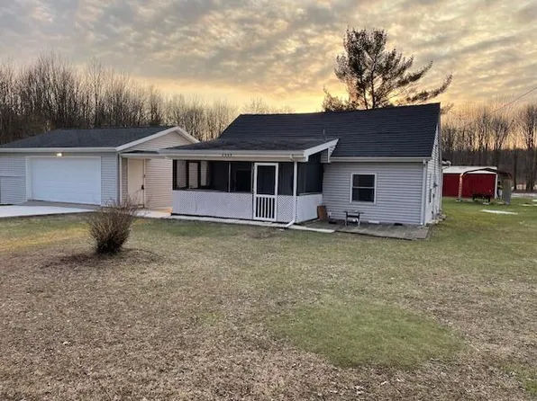 2960 57th St, Fennville, MI 49408
