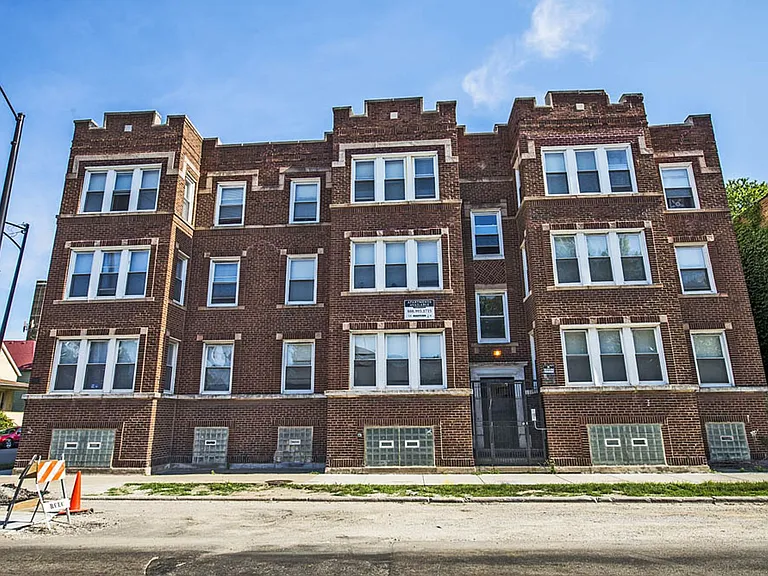 7055 S St Lawrence — Photo 17