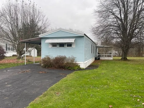 1 Furlong Dr, Fulton, NY 13069