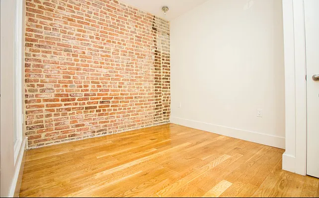 Rented by Nooklyn NYC LLC | media 43