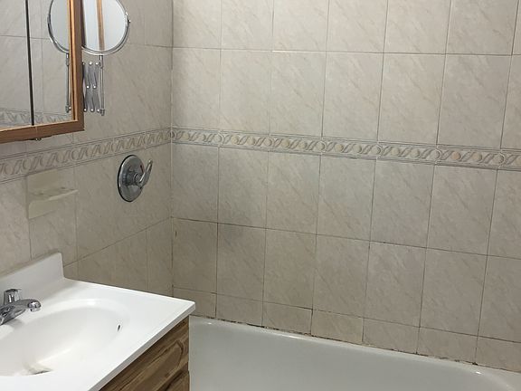 5th image of 128 Fort Washington Ave APT 5E