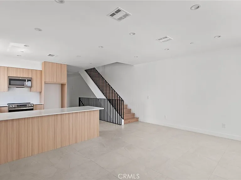 13944 Vanowen St — Photo 11