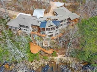 1290 Davis Rd, Carrollton, GA 30116