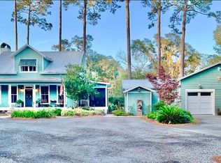 1106 Shell Ln SE, Darien, GA 31305
