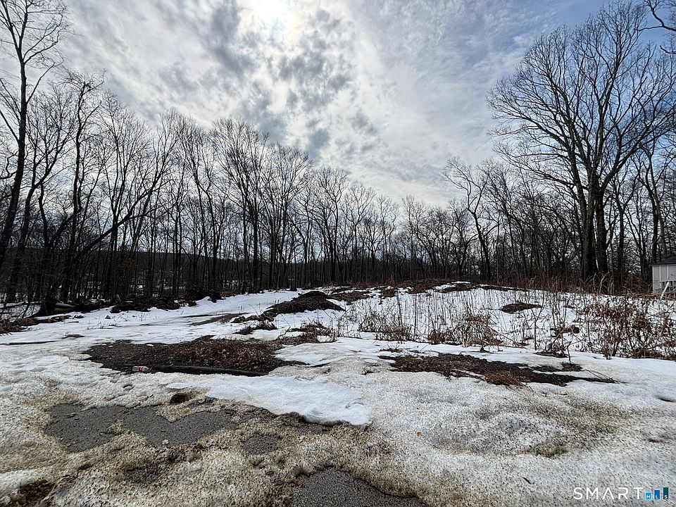 1st image of 40 Running Brook Road