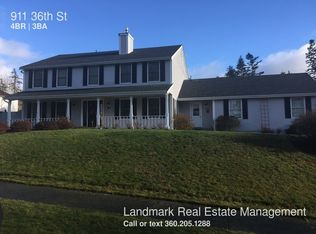 911 36th St, Bellingham, WA 98229