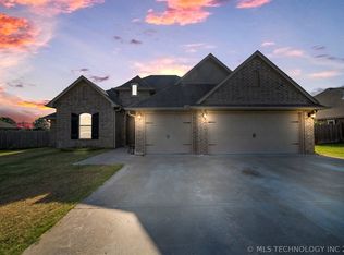 212 Fairview, Pryor, OK 74361