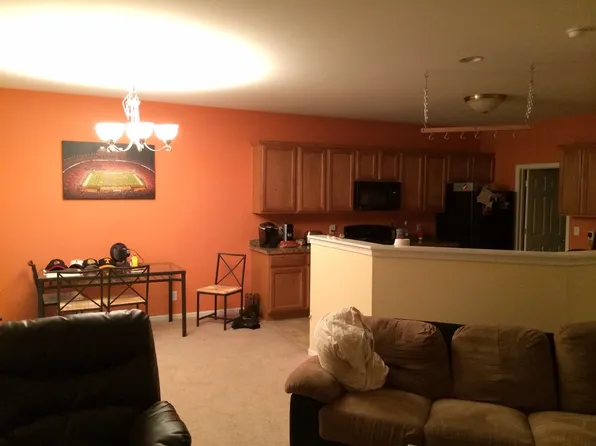 1165 Goldfinch Ave, Yorkville, IL 60560