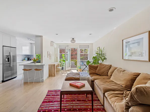 820 Ocean Parkway image 1 of 12