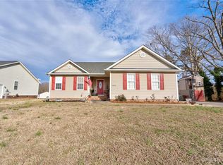 144 Autumn Woods Dr, Kings Mountain, NC 28086
