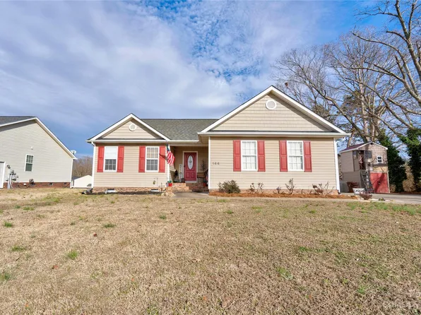 144 Autumn Woods Dr, Kings Mountain, NC 28086