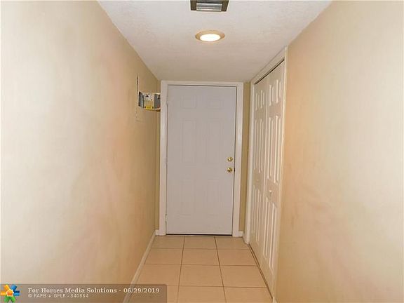 5th image of 4111 NW 88th Ave APT 106