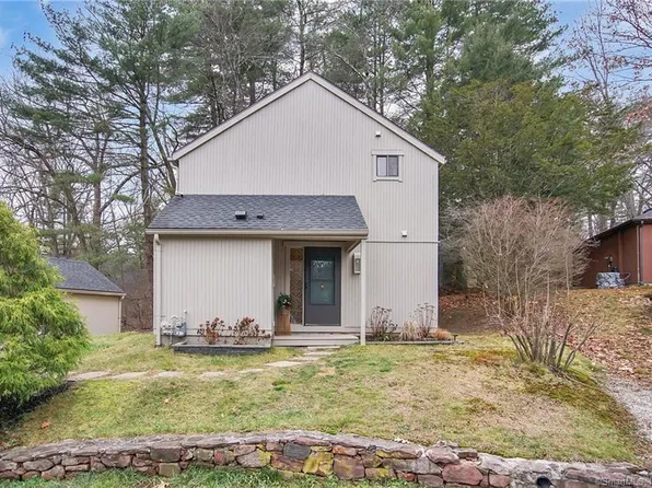 7 Arrowhead Court #7, Avon, CT 06001