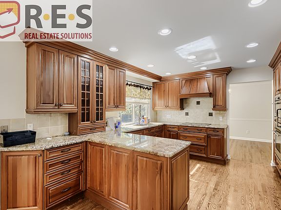 5th image of 6346 S Jersey Ct