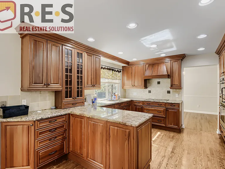 6346 S Jersey Ct — Photo 5