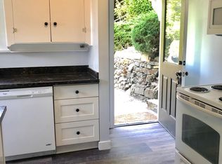 2667 10th Ave W #1001, Seattle, WA 98119