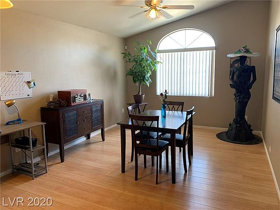 5th image of 2985 Emerald Creek Dr