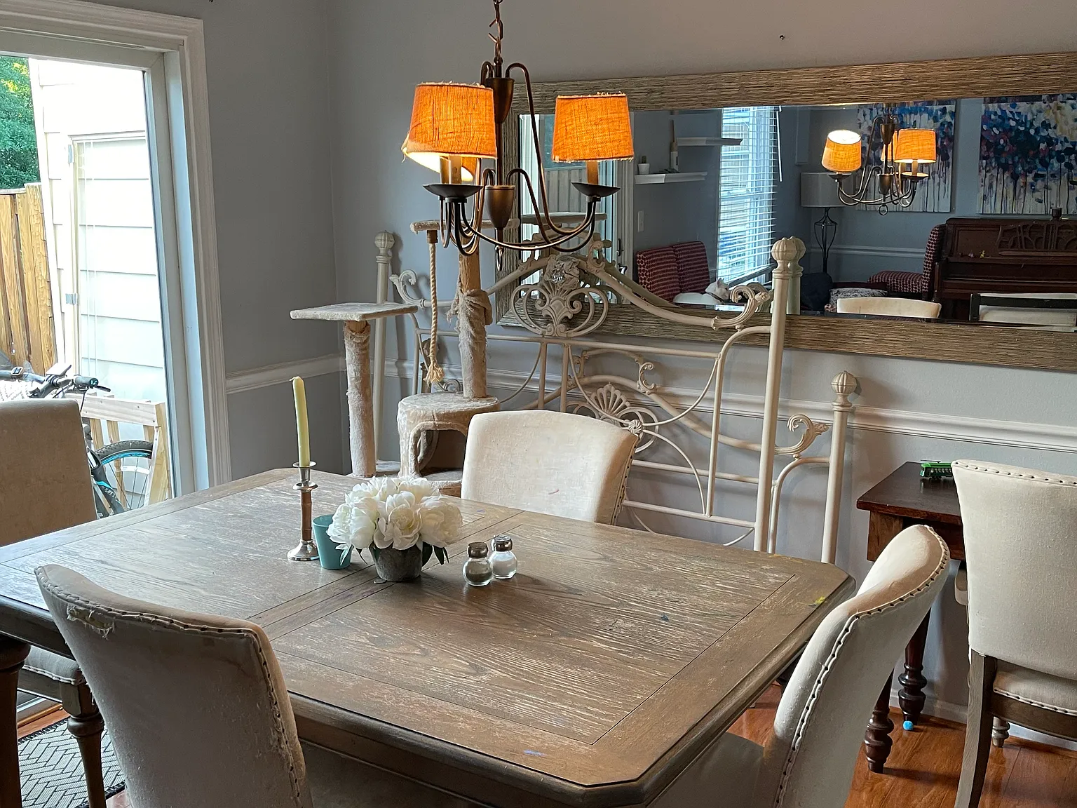3 bed, 1220 sqft, $3,400 — Photo 4