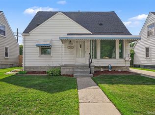 26313 Delton St, Madison Heights, MI 48071