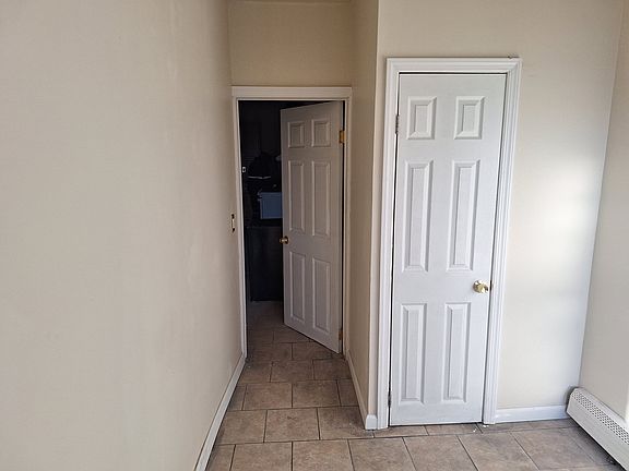 5th image of 114 Arlington Ave #1R