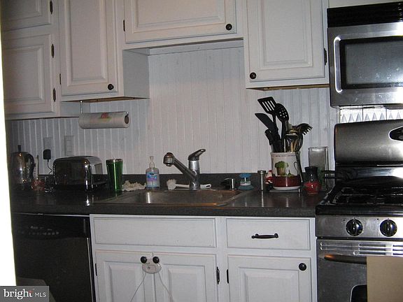 5th image of 619 W Lynfield Dr
