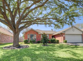19511 Stamford Dr, Tomball, TX 77375