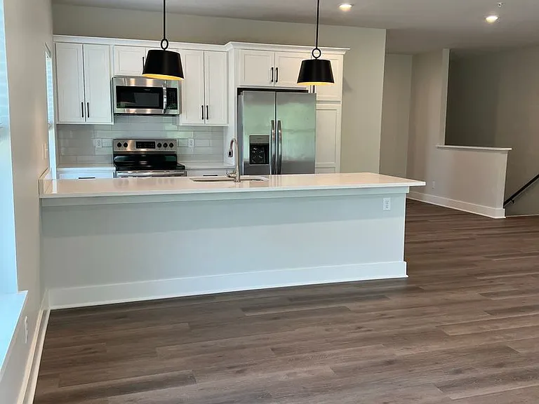 The Residence at Wemple Road — Photo 13