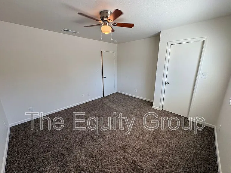 1469 Ben Franklin Ave — Photo 20