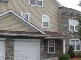 53C Lower Ridge View Cir, East Stroudsburg, PA 18302
