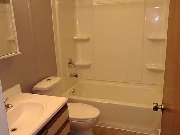 4th image of 2308 West Blvd