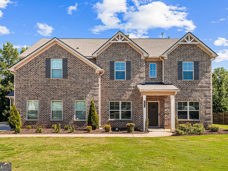 1st image of 384 Traditions Ln