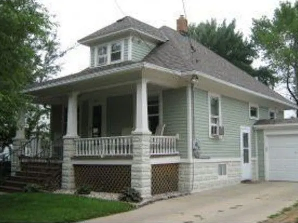 1315 Lawe St, Green Bay, WI 54301