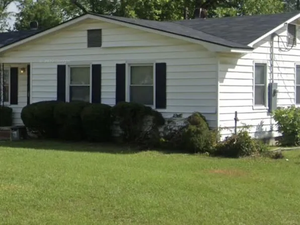 2557 Crescent Dr, Albany, GA 31705