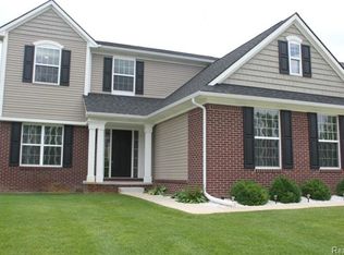 67 Wildrose Dr, White Lake, MI